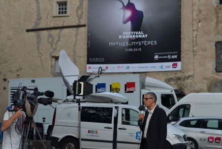 Interview de Daniel Bizeray, quelques minutes avant l'ouverture du Festival, pour le JT de France 3 Rhône-Alpes.