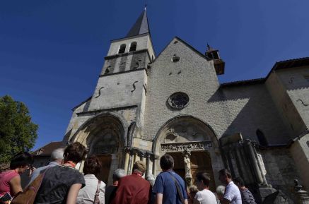 La visite musicale, une occasion originale de découvrir l'Abbaye d'Ambronay